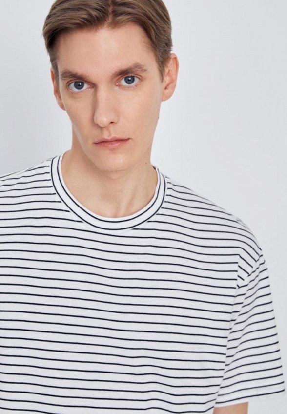 Футболка Finn Flare