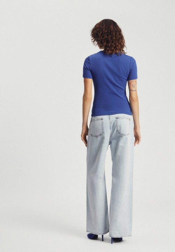 Футболка Nume