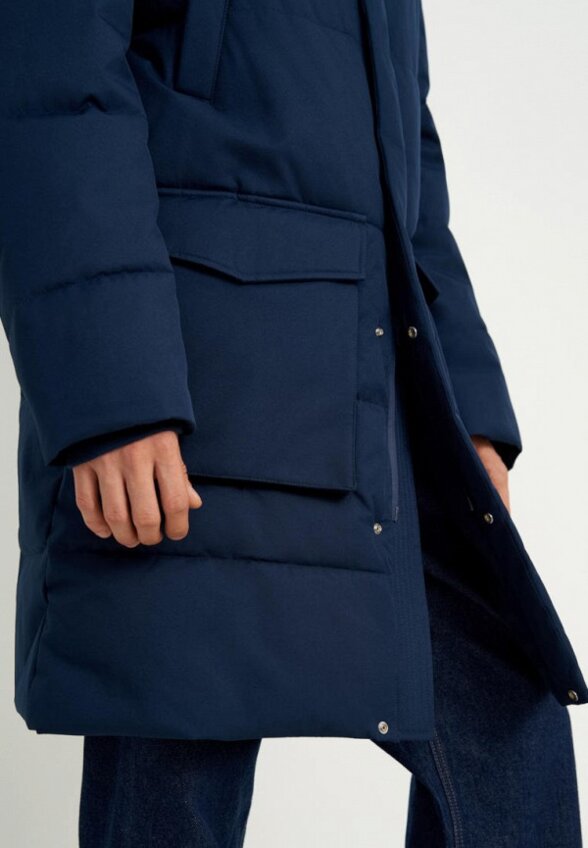 Пуховик Finn Flare