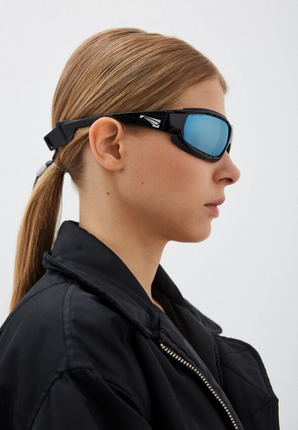 Очки солнцезащитные и шнурок Lip