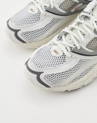 Кроссовки Reebok женщинам
