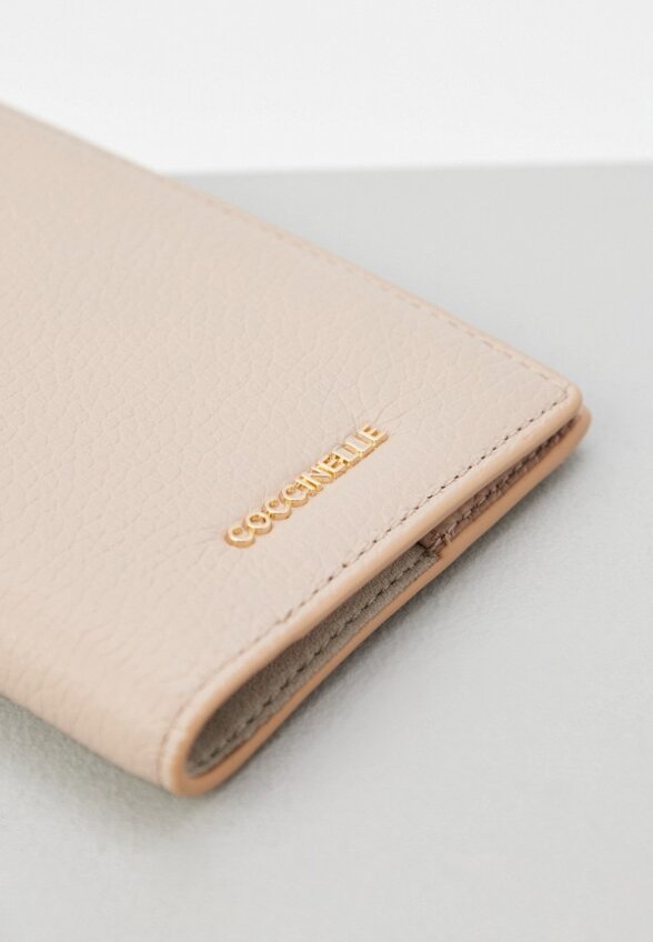 Обложка для паспорта Coccinelle