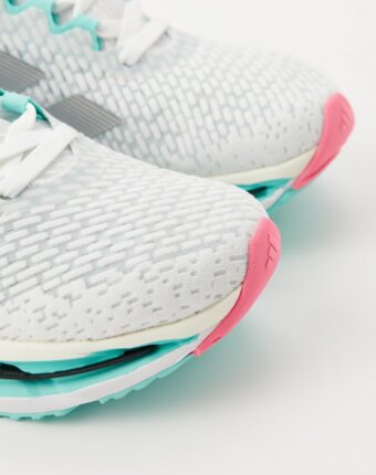 Кроссовки adidas женщинам