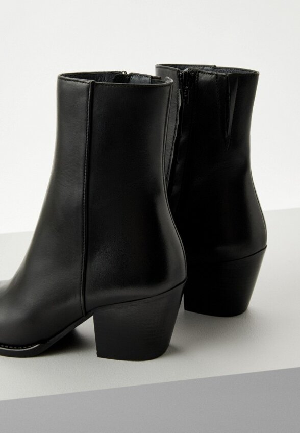 Ботильоны Jonak