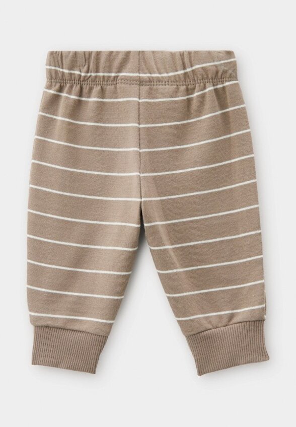 Жилет, боди, брюки Carter’s