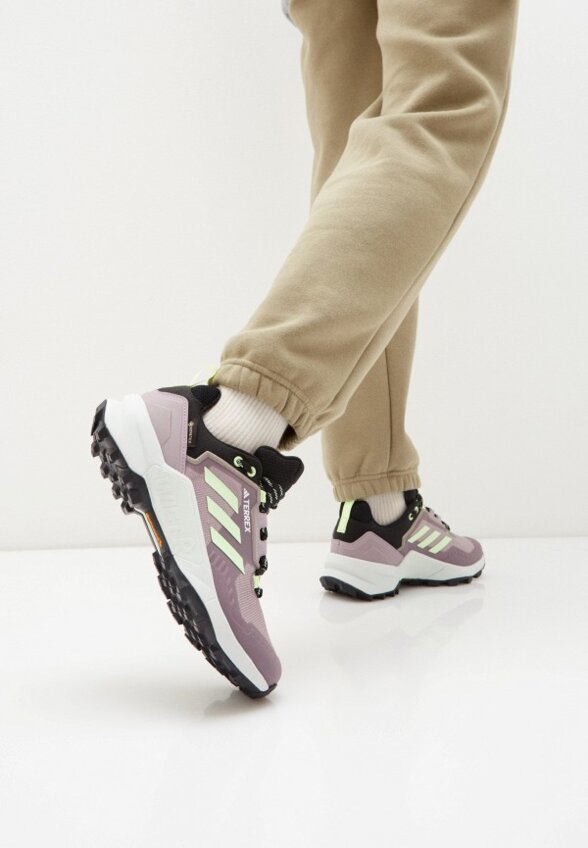 Кроссовки adidas