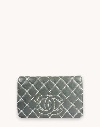 Chanel WOC женщинам