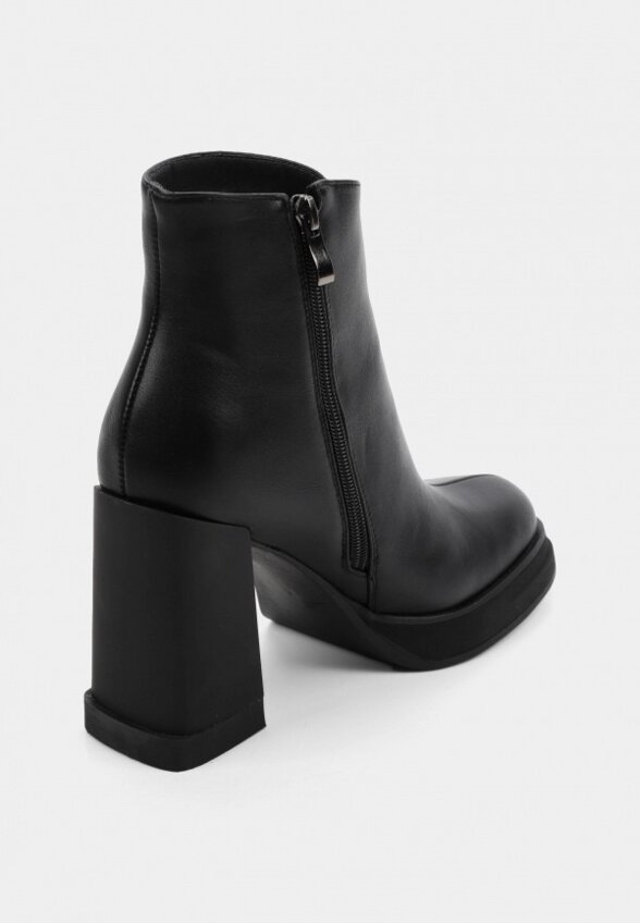 Ботильоны Llevv Group