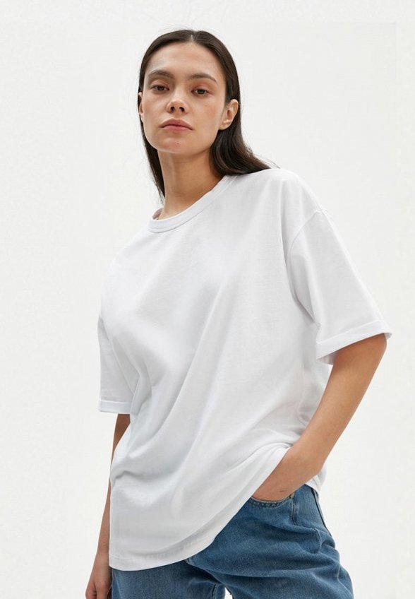 Футболка Bstatement