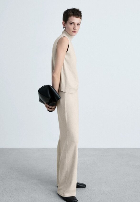 Водолазка Mango