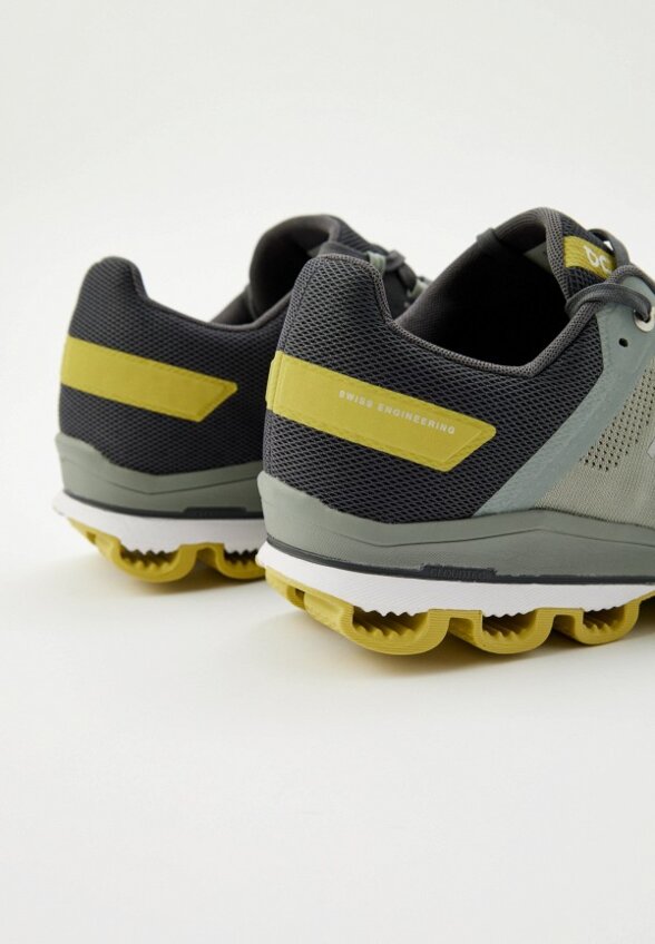 Кроссовки On