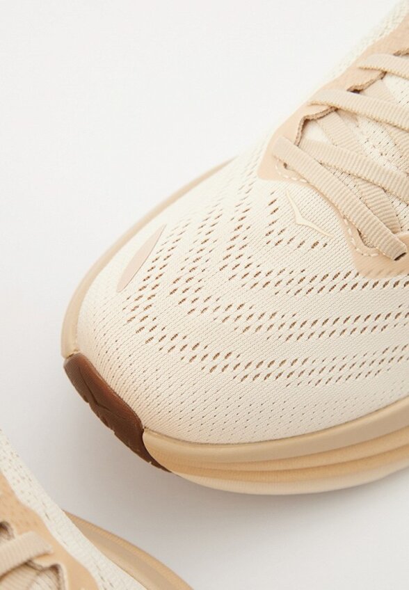 Кроссовки Hoka One One