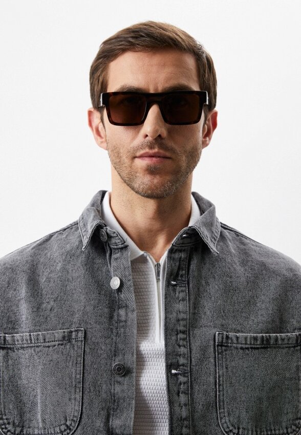 Очки солнцезащитные Prada