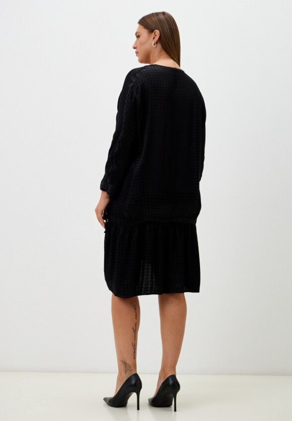 Платье MadaM T