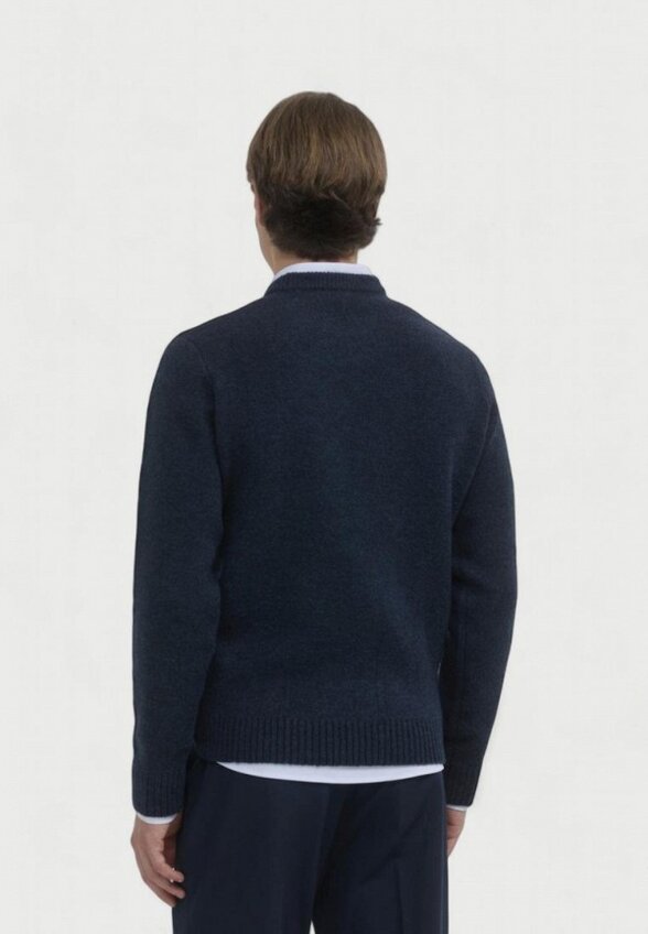 Джемпер Calliope