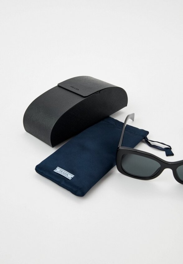 Очки солнцезащитные Prada