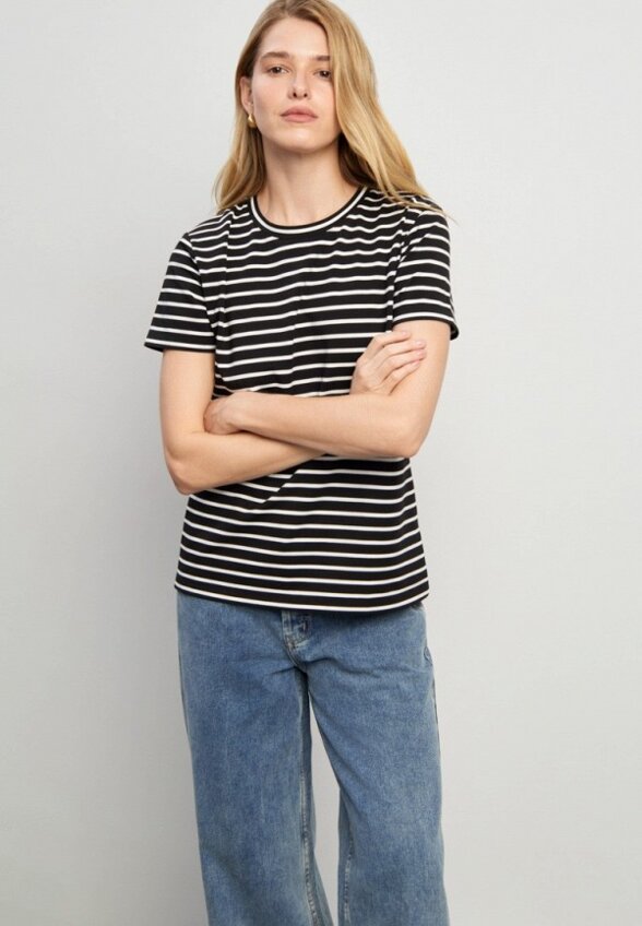 Футболка Emka