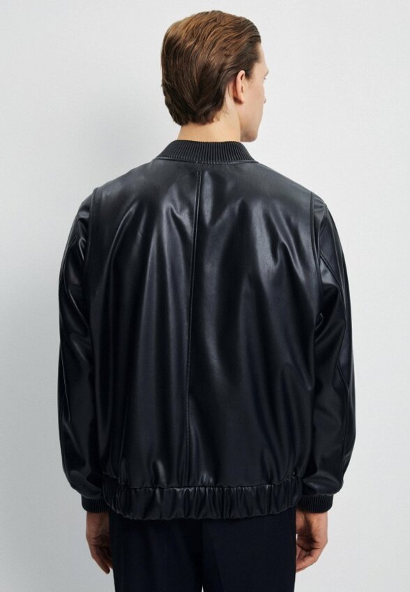 Куртка кожаная Zrn Man