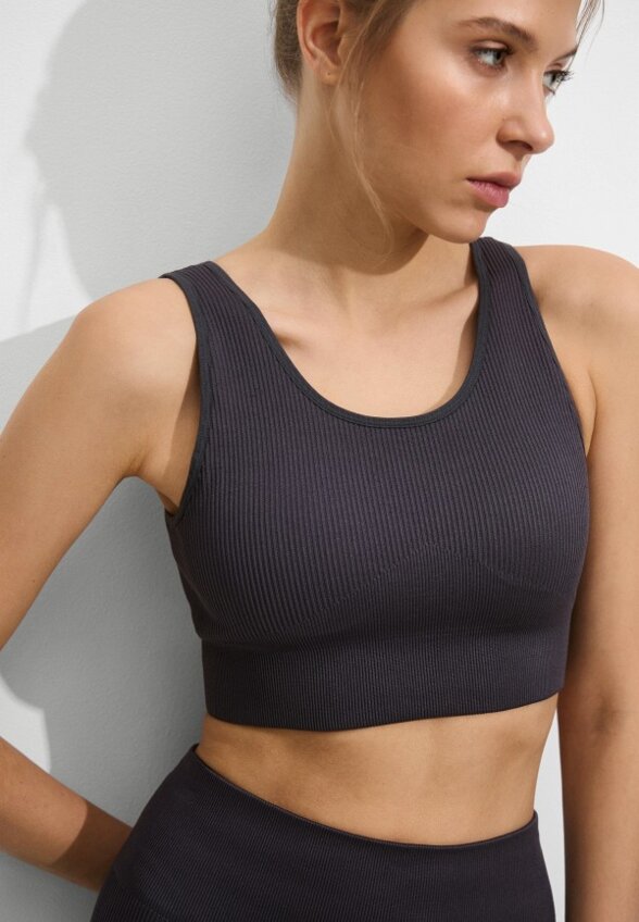 Топ спортивный Matrix Sport