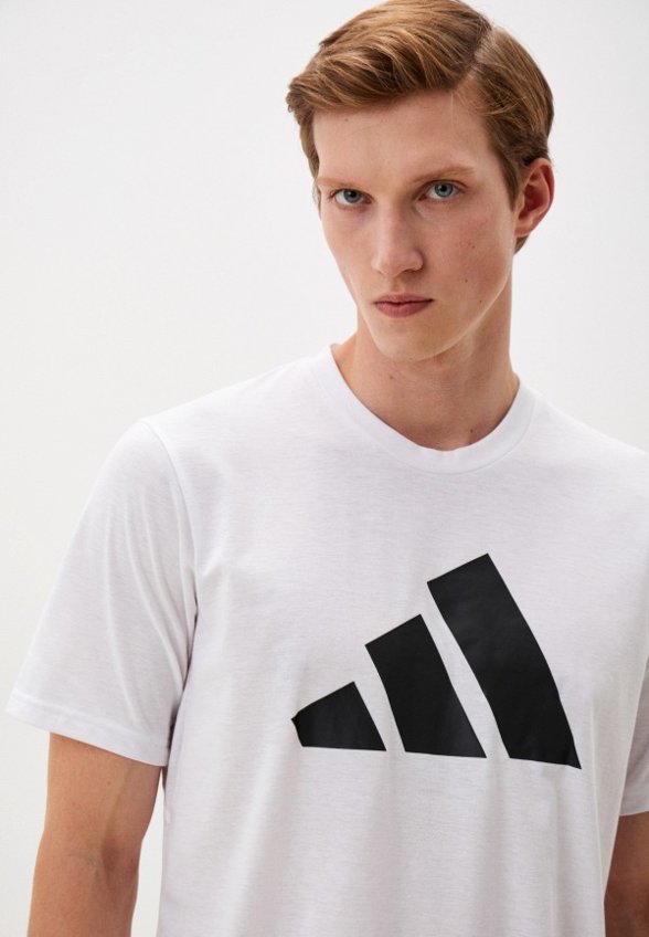 Футболка спортивная adidas