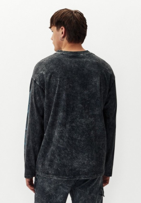 Лонгслив Mademan