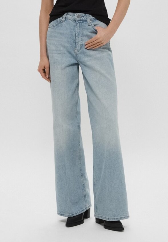 Джинсы Calvin Klein