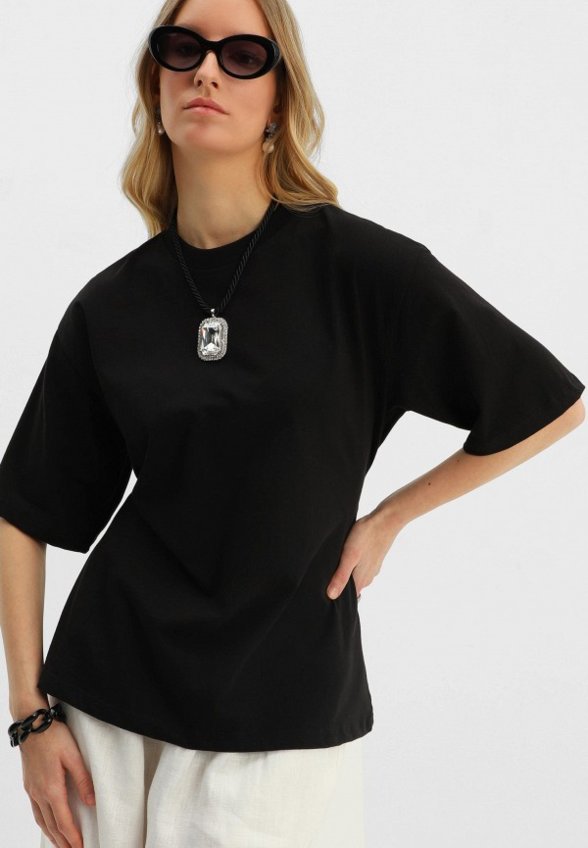 Футболка Nominee