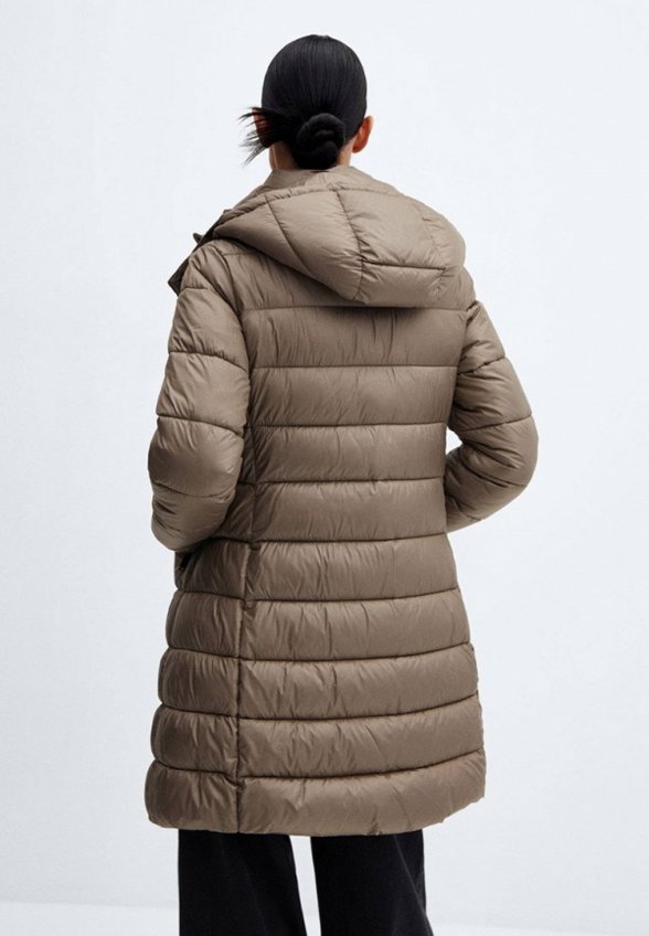 Пуховик Mango