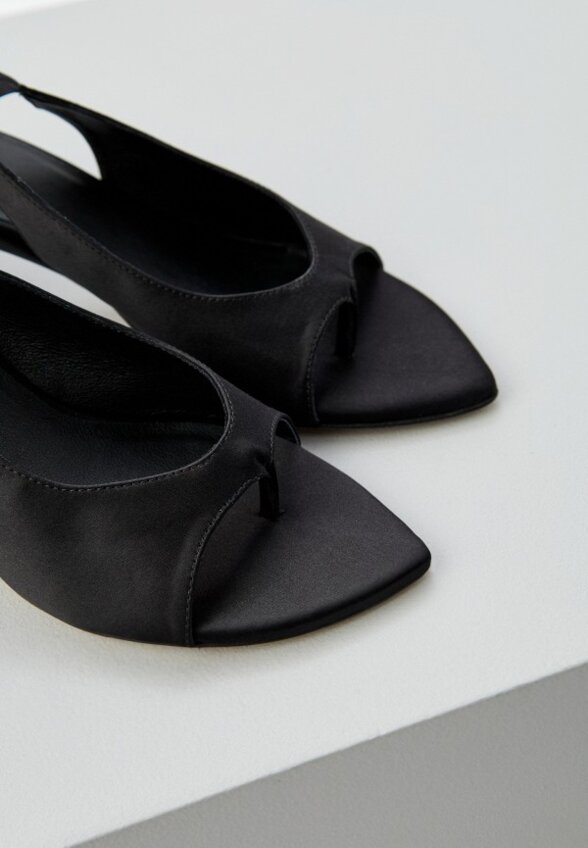 Босоножки Vic Matie