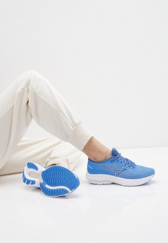 Кроссовки Mizuno