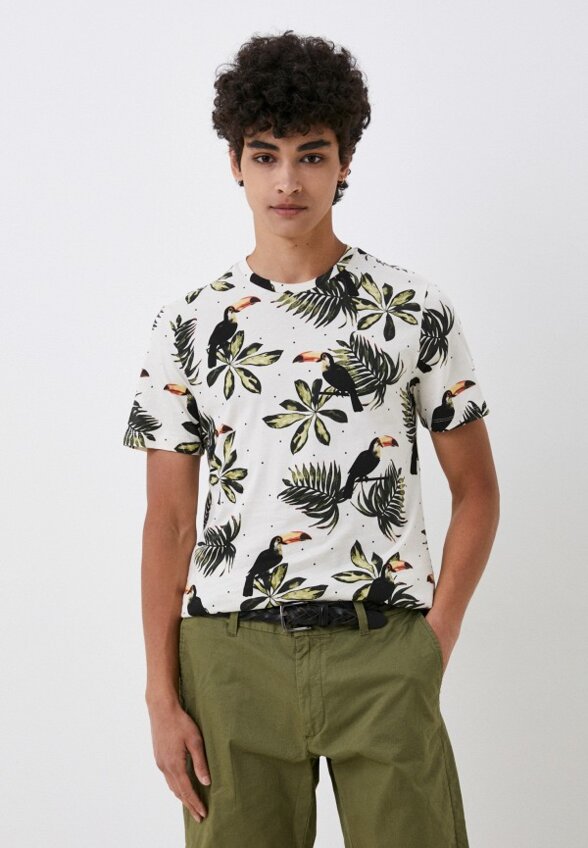 Футболка Colin's