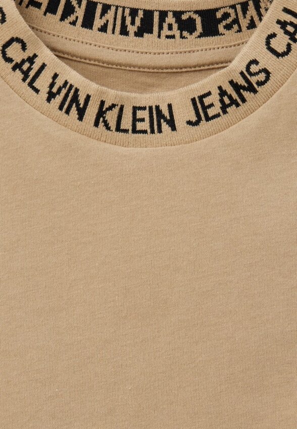 Футболка Calvin Klein Jeans