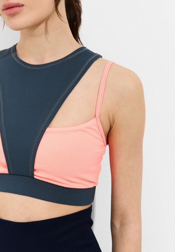 Топ спортивный Emdi