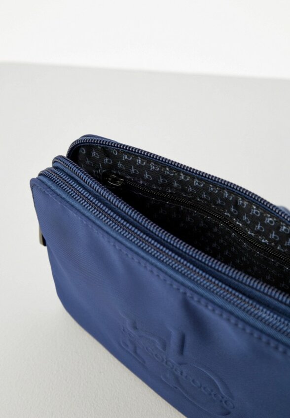 Сумка и брелок Roccobarocco