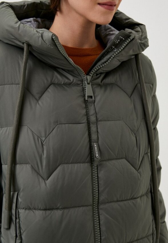 Пуховик Снежная Королева