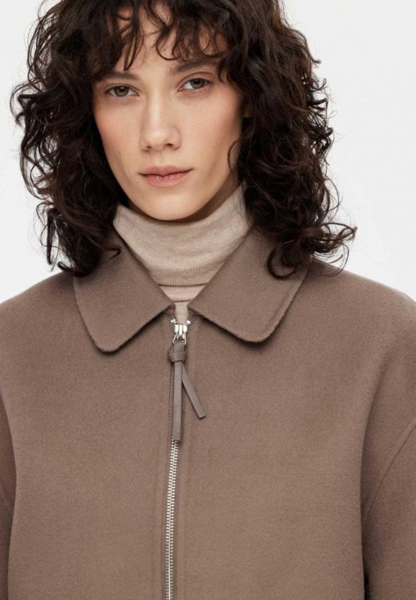 Полупальто Lusio