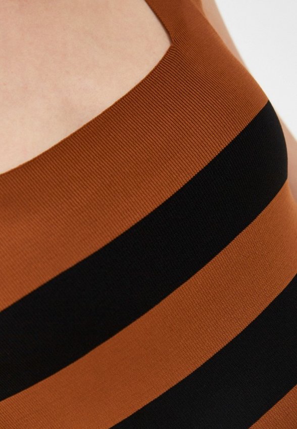 Топ Giorgio Di Mare