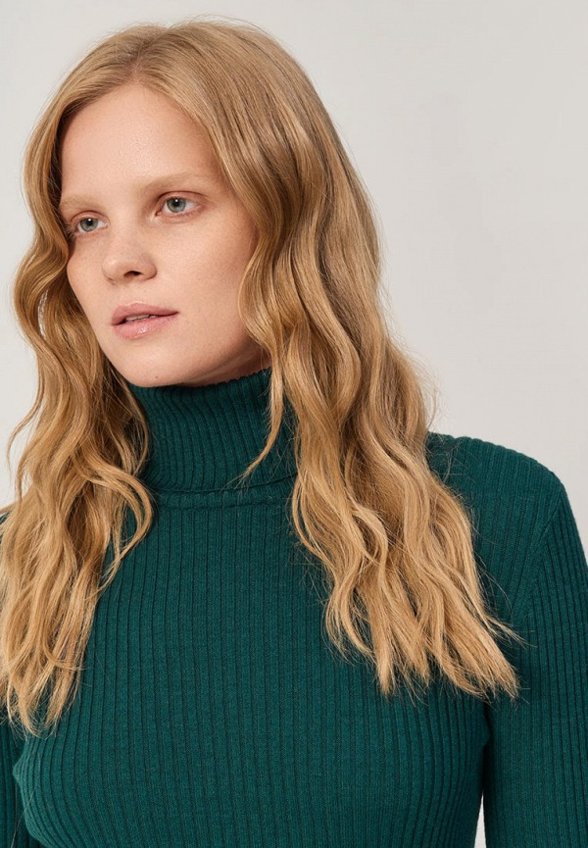 Водолазка Baon