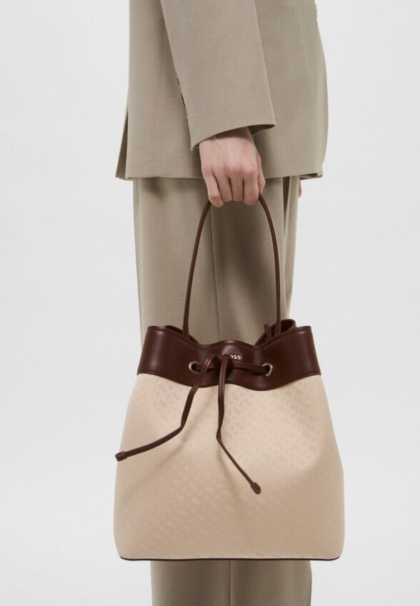 Сумка и брелок Boss