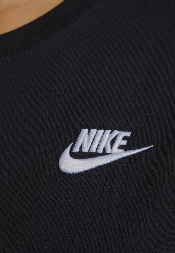 Футболка женская Nike Club Essentials, Черный
