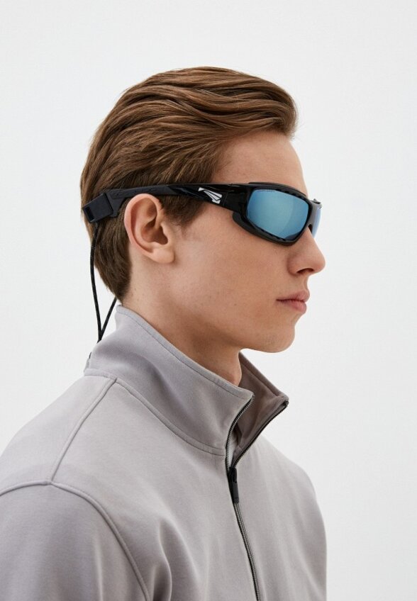 Очки солнцезащитные и шнурок Lip