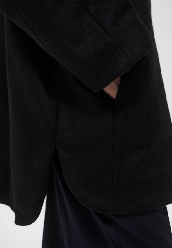 Пальто однобортное Trussardi