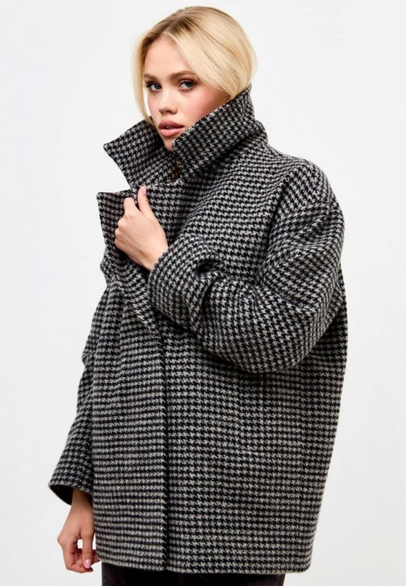 Полупальто Rozhkova