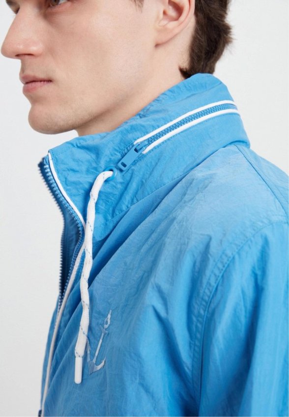 Ветровка Mudo