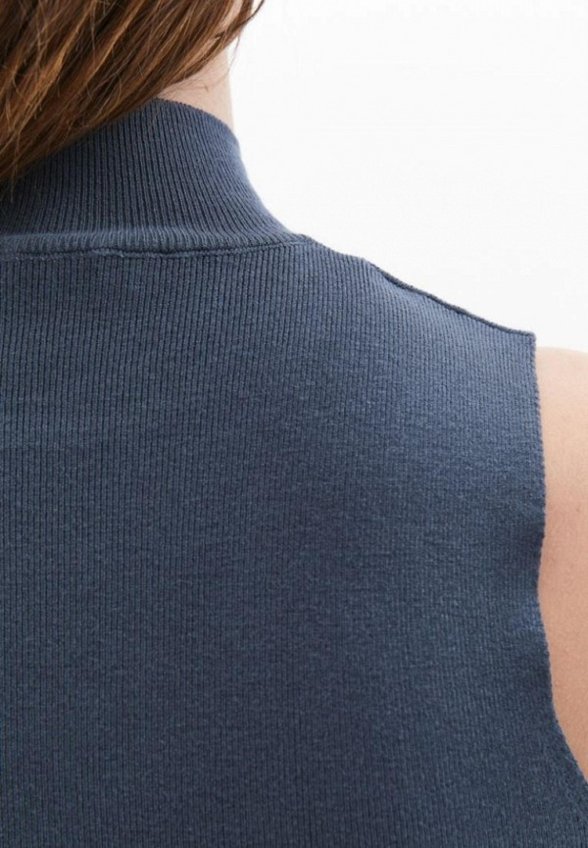 Водолазка OXXO