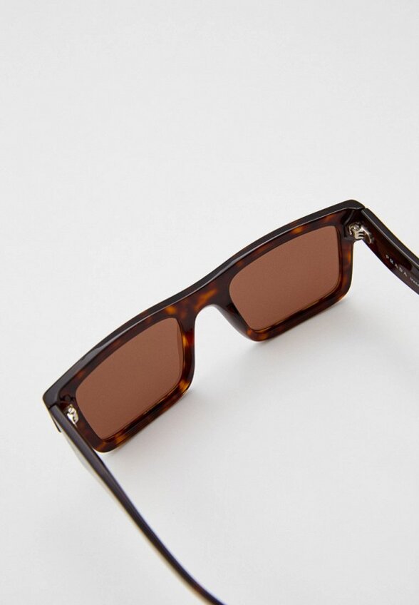 Очки солнцезащитные Prada