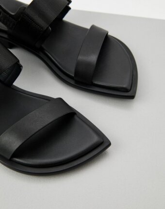 Сандалии United Nude женщинам