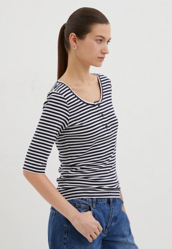 Футболка Finn Flare