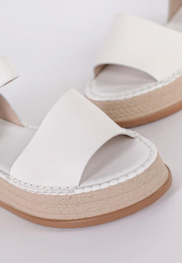 Босоножки Gut