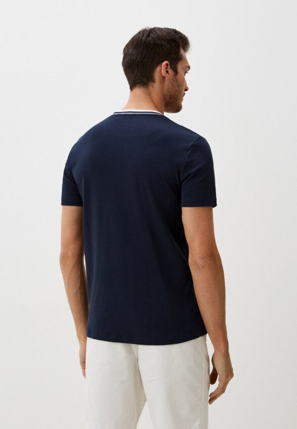 Футболка Colin's